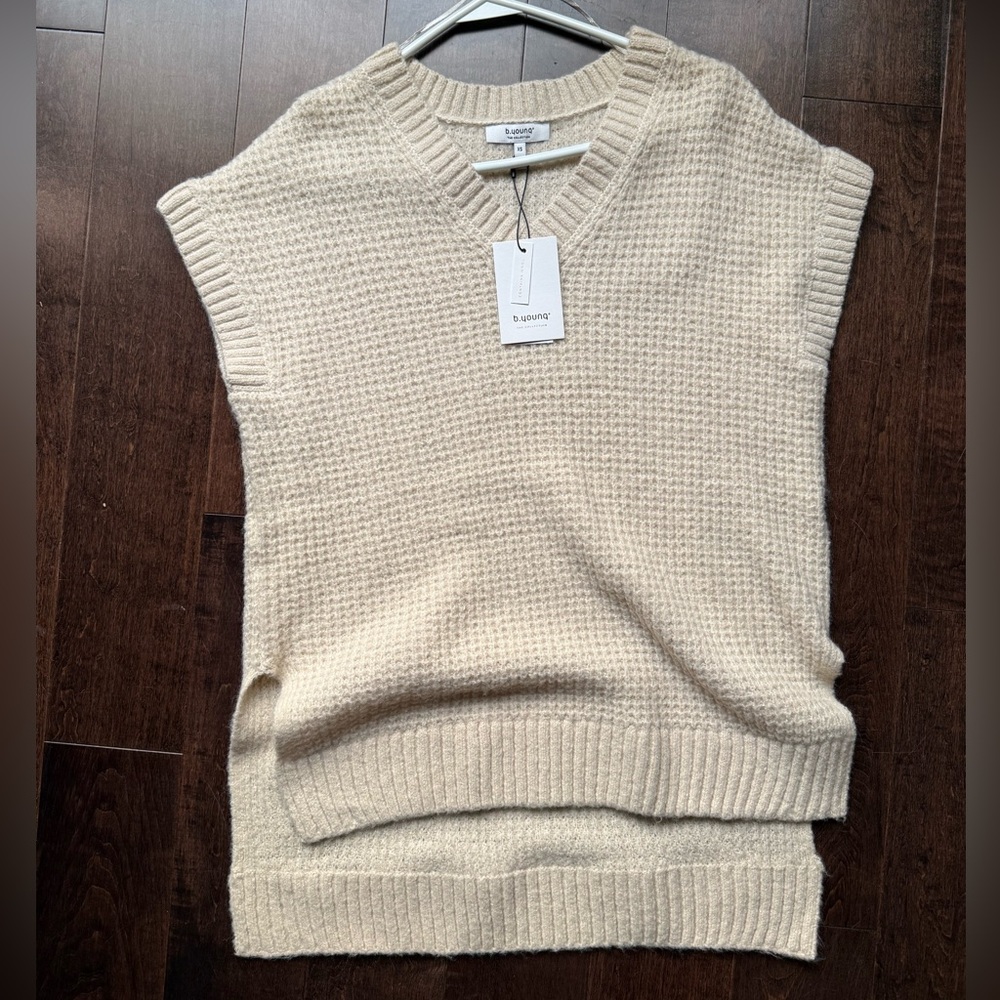 B. Young Bimisha Slipover Knit Intentions Sweater Top Cap Sleeves Birch XSmall
